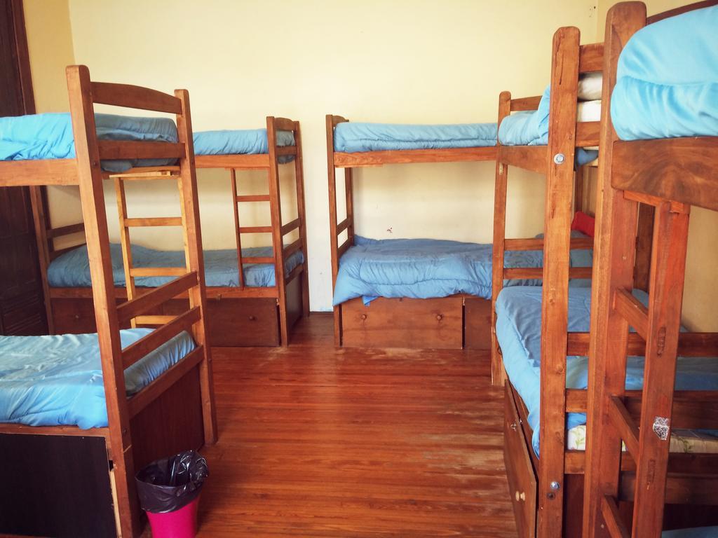 Ukelele Hostel Монтевидео Экстерьер фото